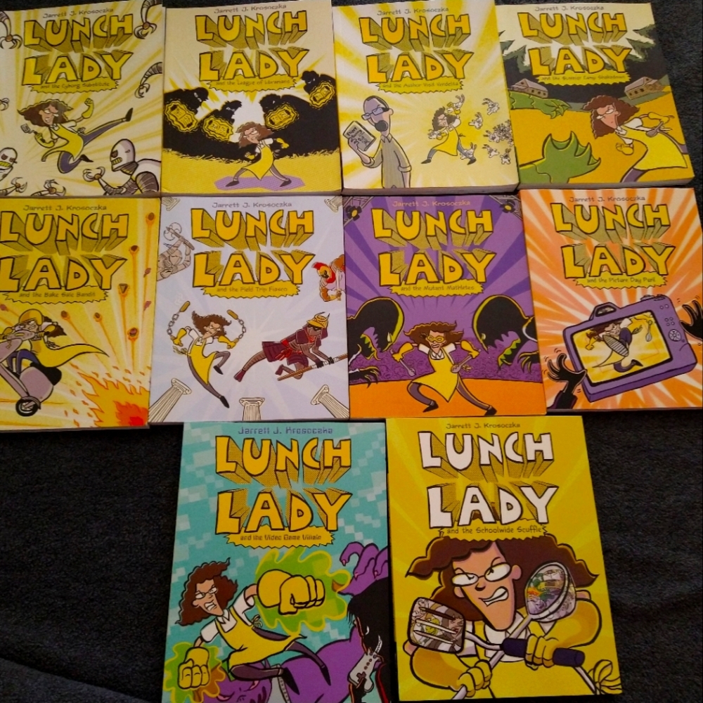 Book set : Lunch Lady book 1 through 10 like new/very good.